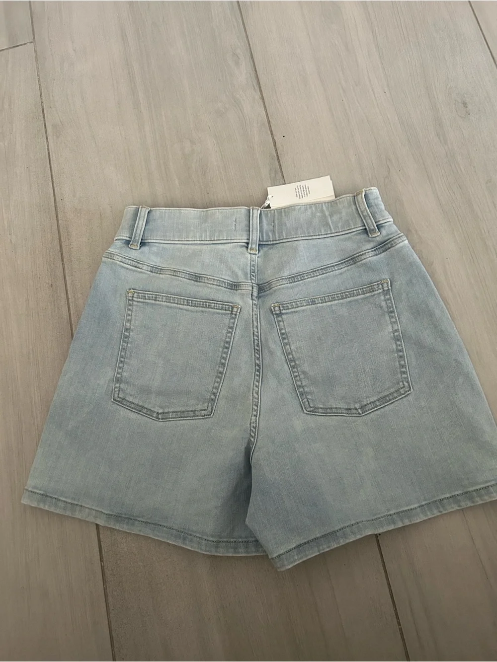 Spanx Pull-On High Waist Denim Shorts 5” Light Wash Size S